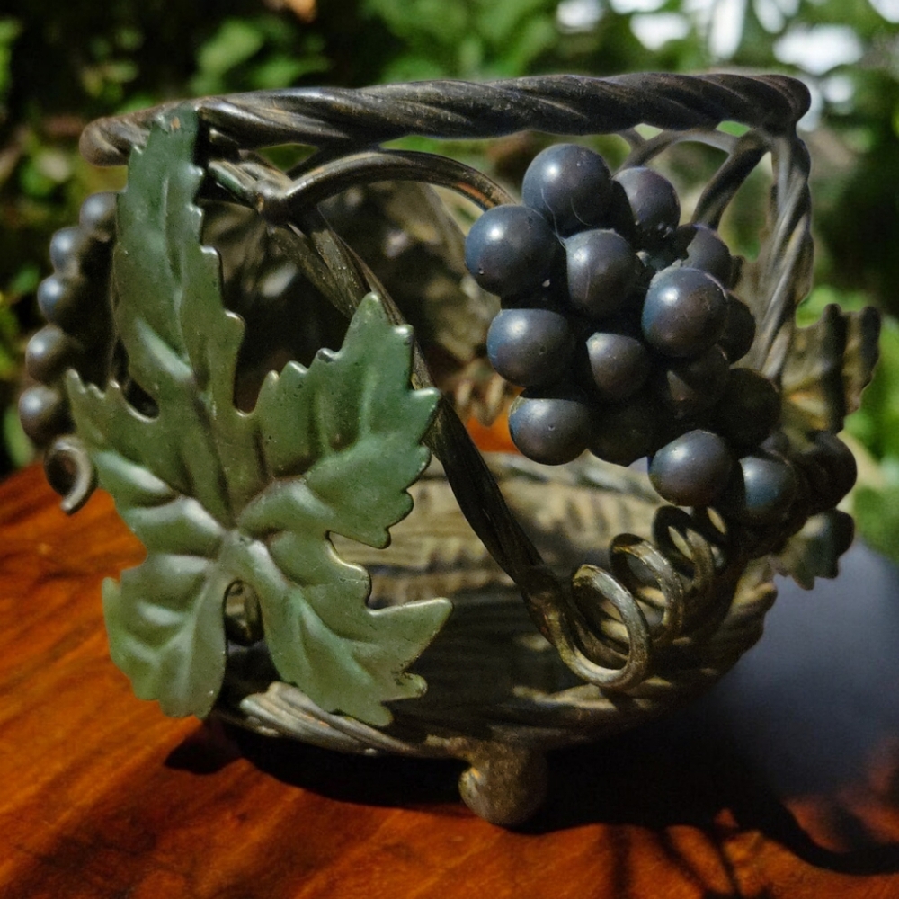 Vtg Heavy Metal Candle Holder Vines/Grapes/Leaves Springs